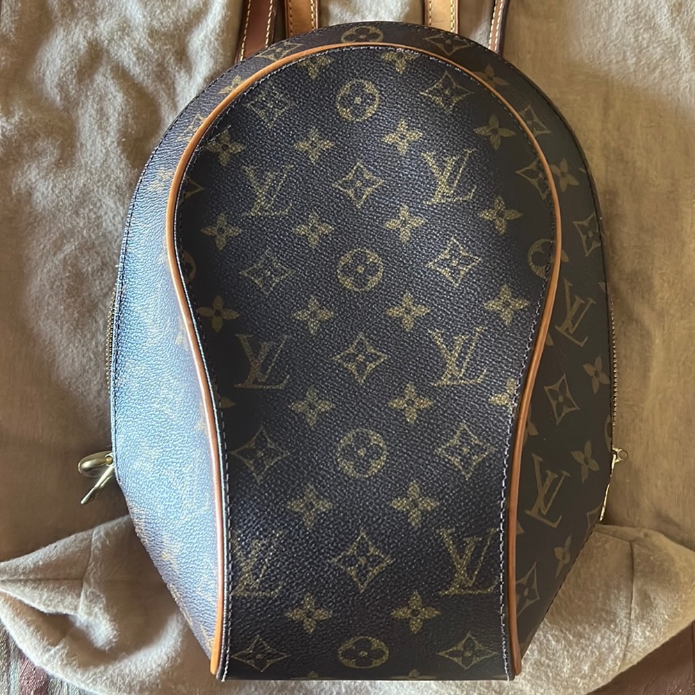LOUIS VUITTON 1998 Ellipse Sac A Dos Monogram slightly used